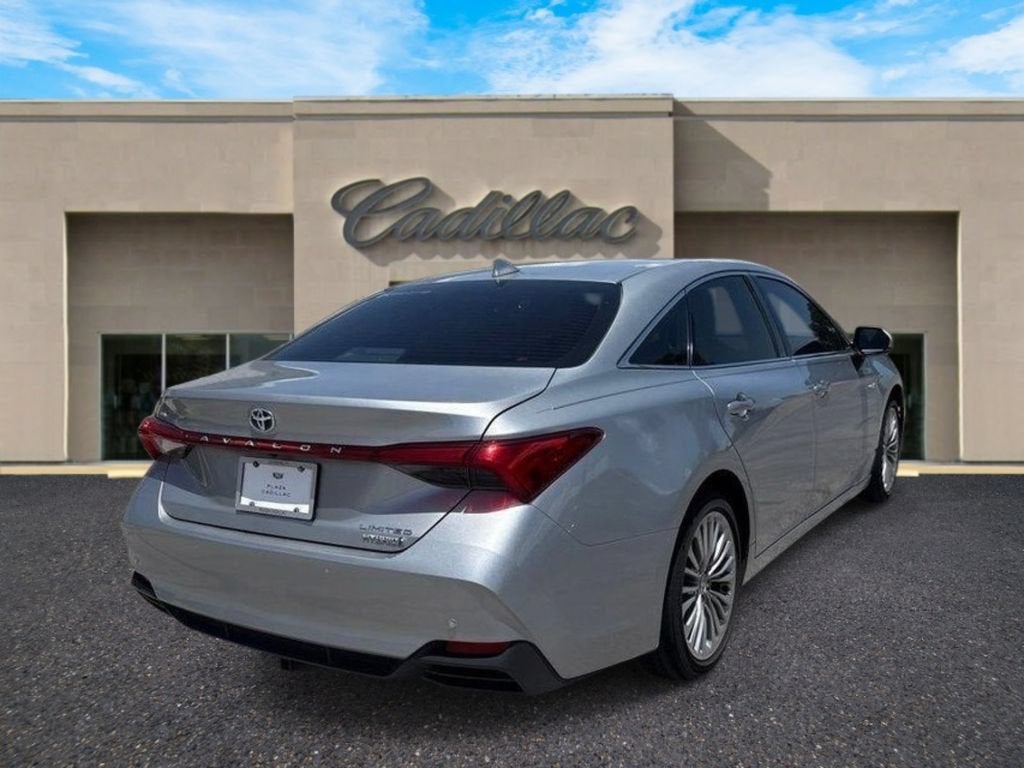 2021 Toyota Avalon Hybrid Limited