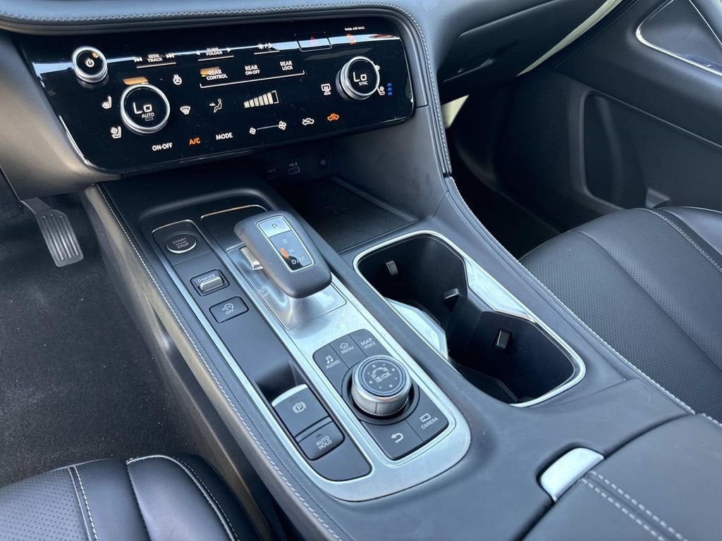2025 INFINITI QX60 LUXE