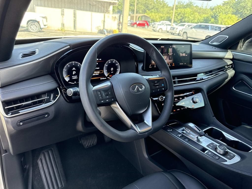 2025 INFINITI QX60 LUXE