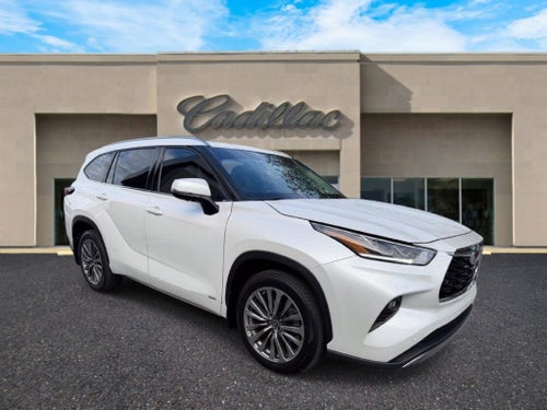 2025 Toyota Highlander Hybrid XLE
