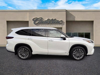 2025 Toyota Highlander Hybrid XLE