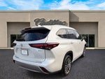 2025 Toyota Highlander Hybrid XLE