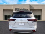 2025 Toyota Highlander Hybrid XLE