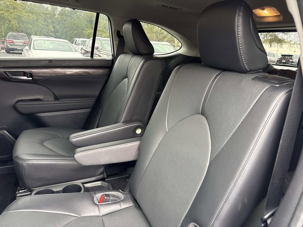 2023 Toyota Highlander Hybrid Limited