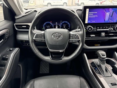 2023 Toyota Highlander Hybrid Limited