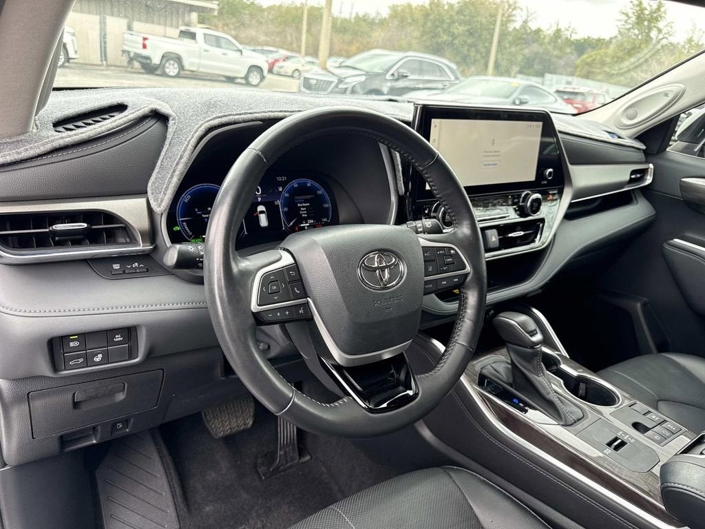 2023 Toyota Highlander Hybrid Limited