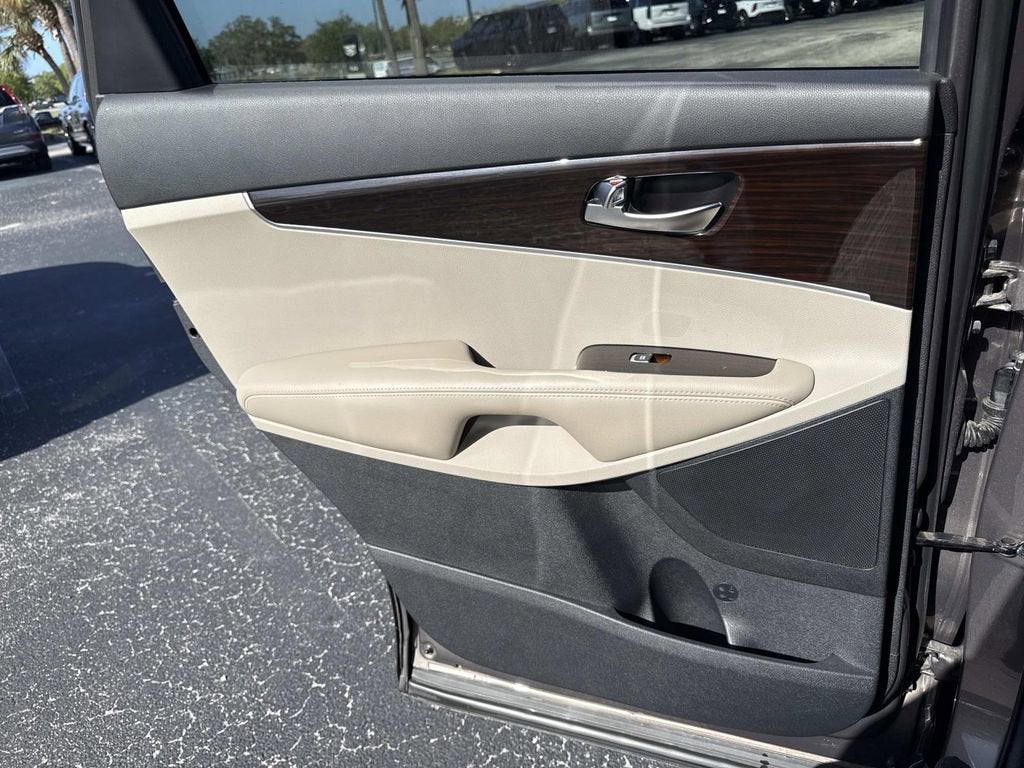 2019 Kia Sorento LX V6