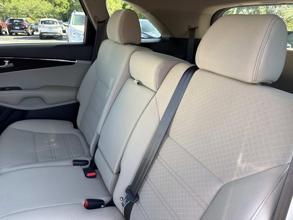 2019 Kia Sorento LX V6