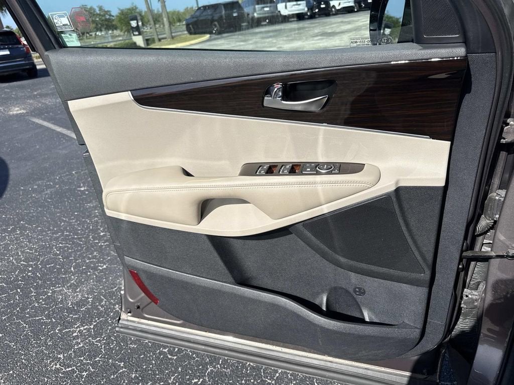 2019 Kia Sorento LX V6