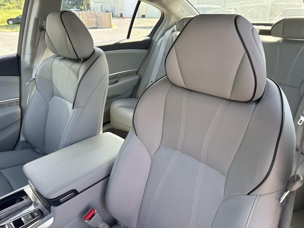 2018 Acura RLX w/Technology Pkg