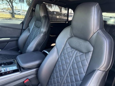 2025 Audi SQ8 Prestige