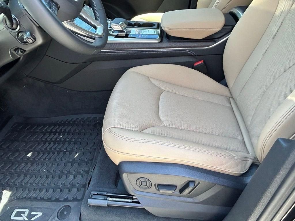 2025 Audi Q7 Premium Plus