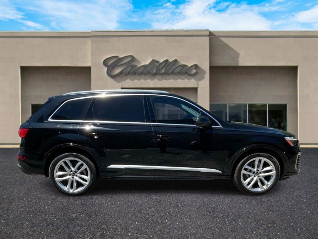 2025 Audi Q7 Premium Plus