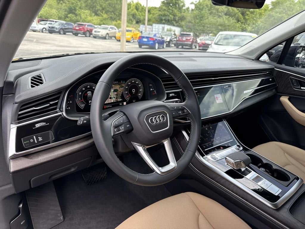 2025 Audi Q7 Premium Plus