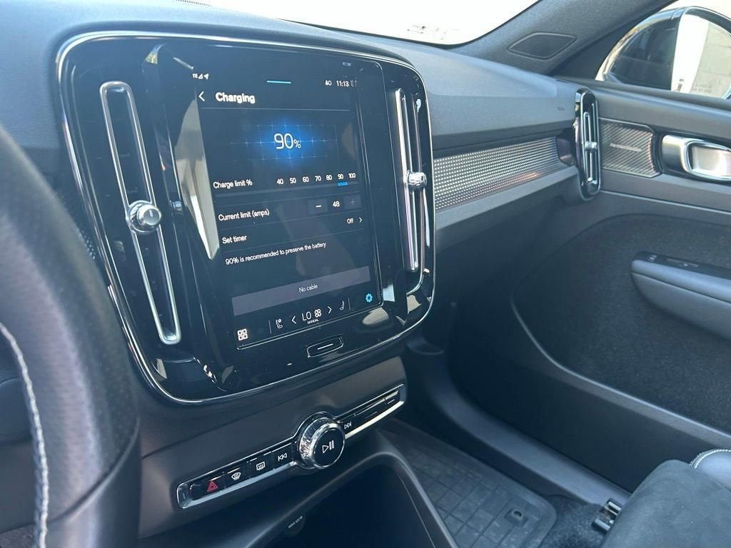 2021 Volvo XC40 4DR EAWD P8 RECHA