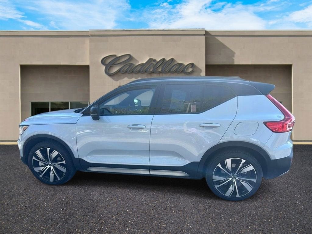 2021 Volvo XC40 4DR EAWD P8 RECHA