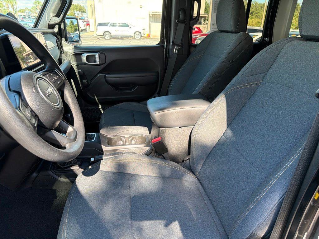 2024 Jeep Wrangler Sport