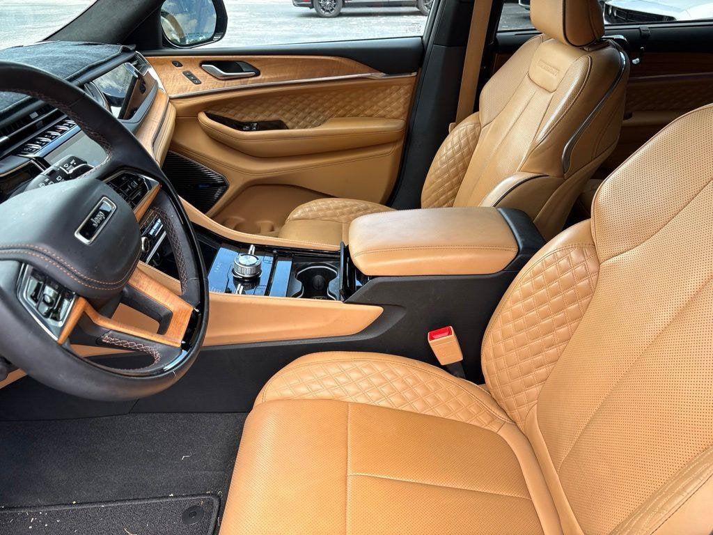 2023 Jeep Grand Cherokee L Summit Reserve