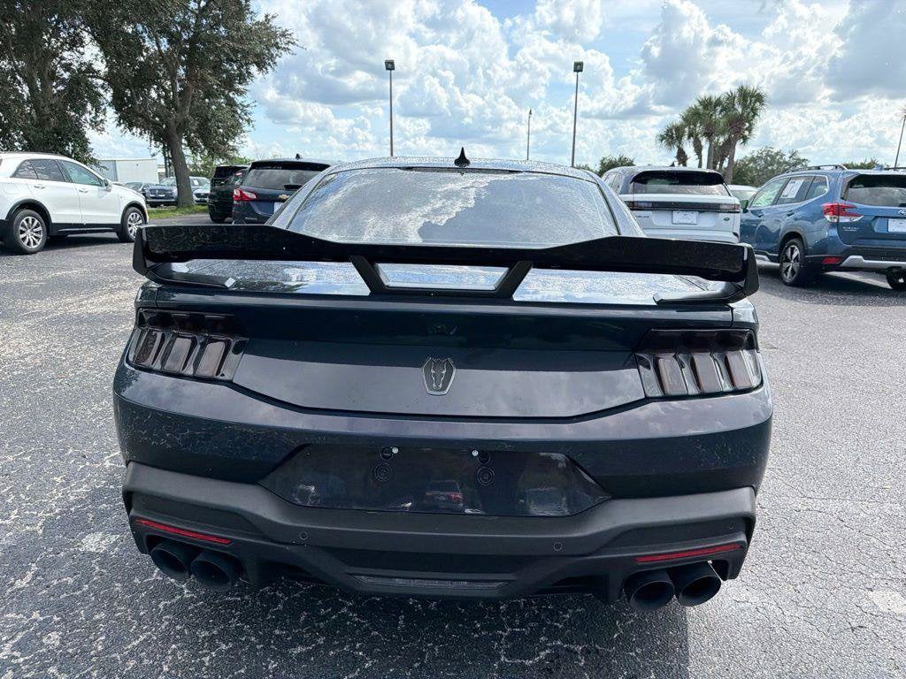 2025 Ford Mustang Dark Horse
