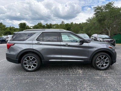 2025 Ford Explorer Platinum