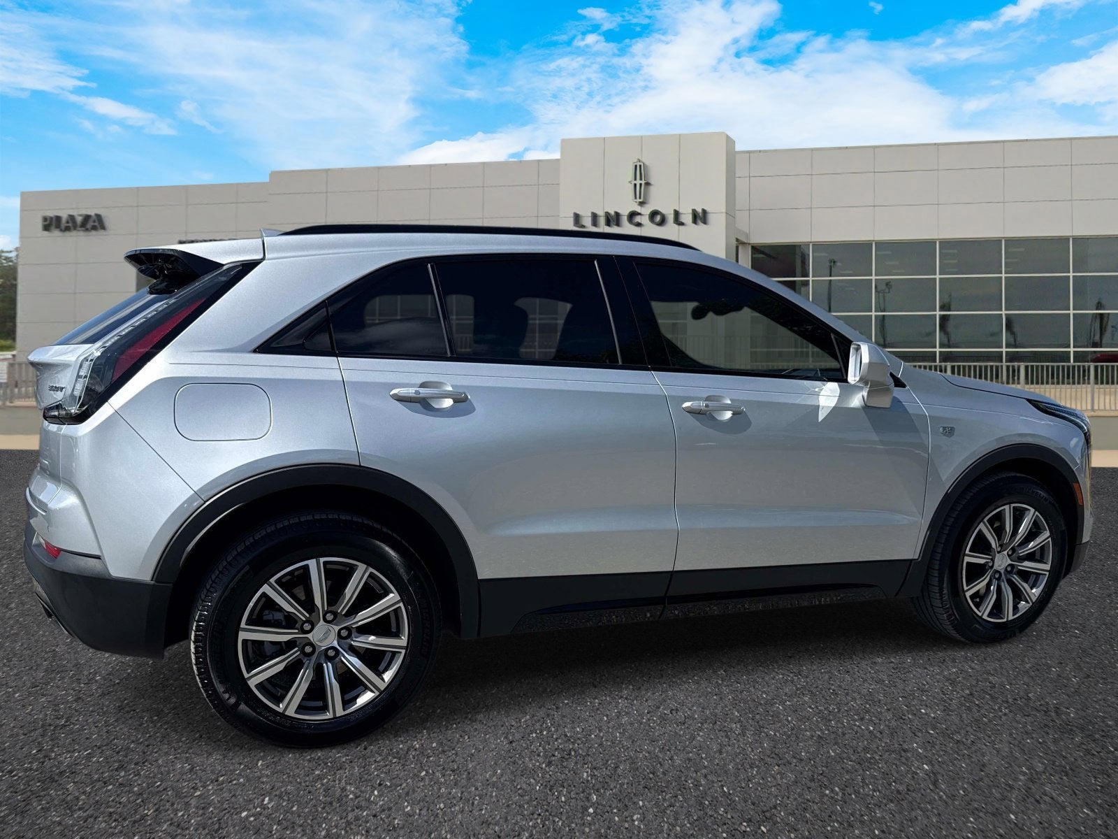 2020 Cadillac XT4 FWD Sport