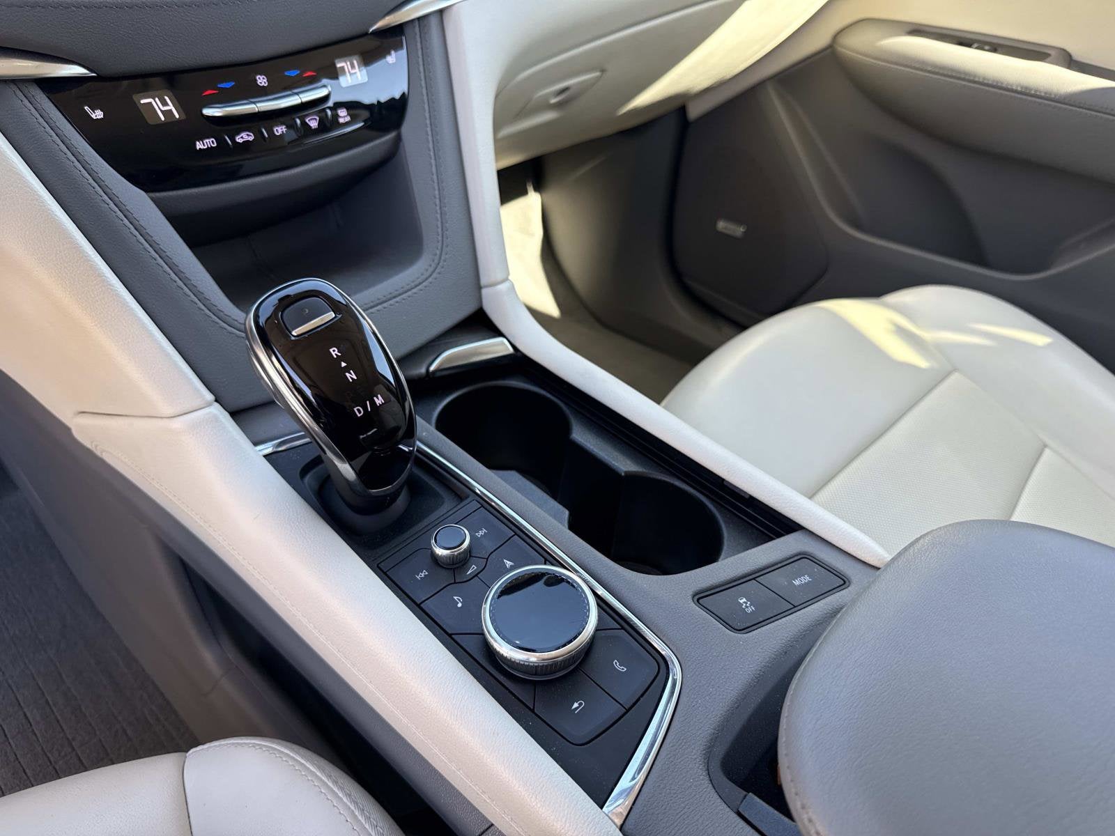 2021 Cadillac XT5 FWD Premium Luxury