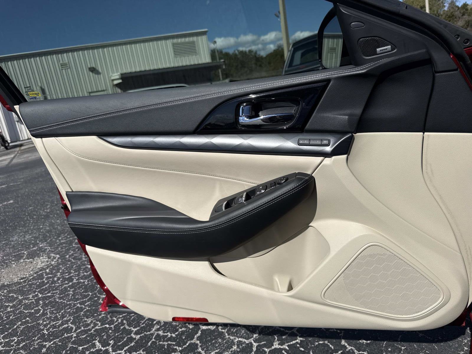 2023 Nissan Maxima Platinum