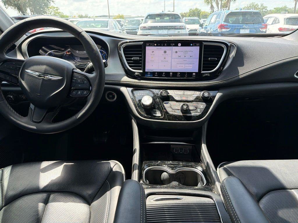 2024 Chrysler Pacifica Hybrid Premium S Appearance Pkg