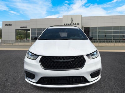 2024 Chrysler Pacifica Hybrid Premium S Appearance Pkg