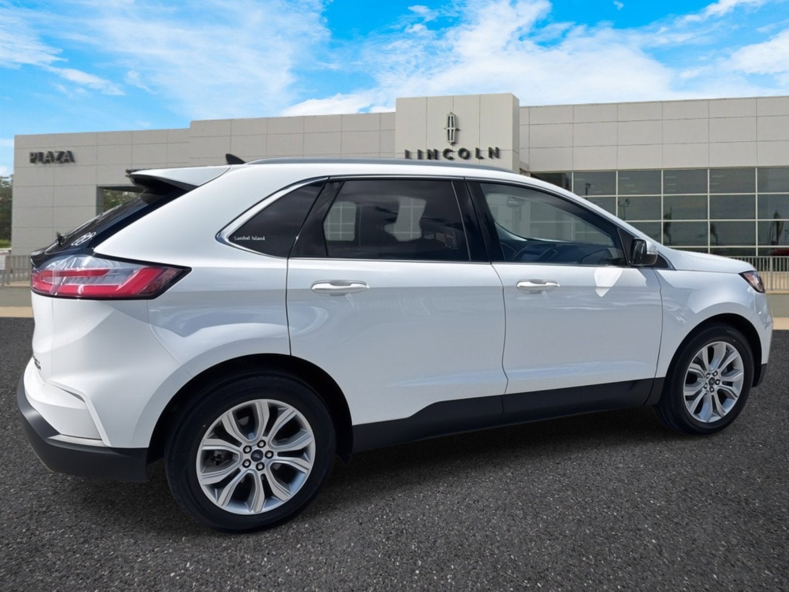 2020 Ford Edge Titanium