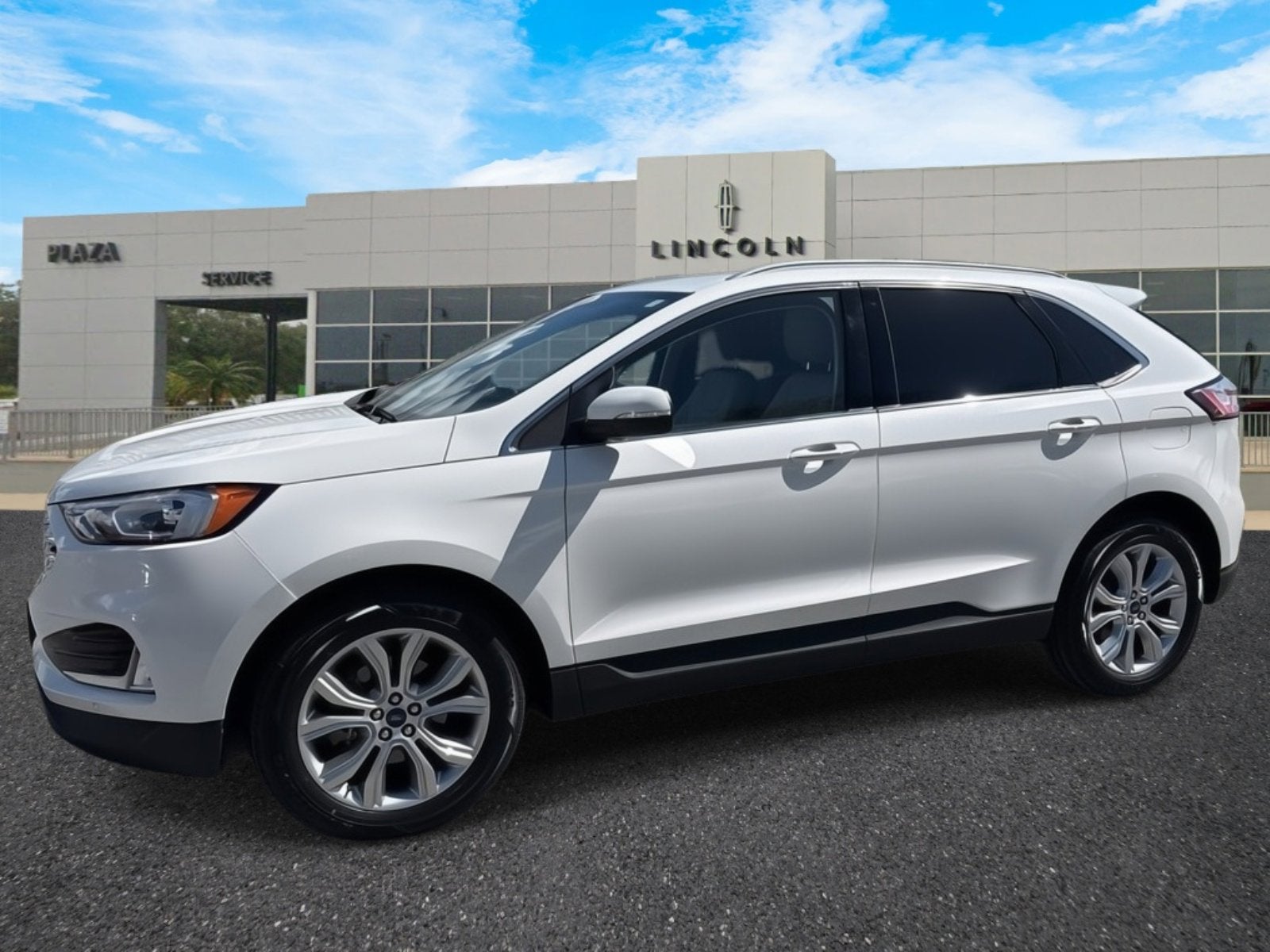 2020 Ford Edge Titanium