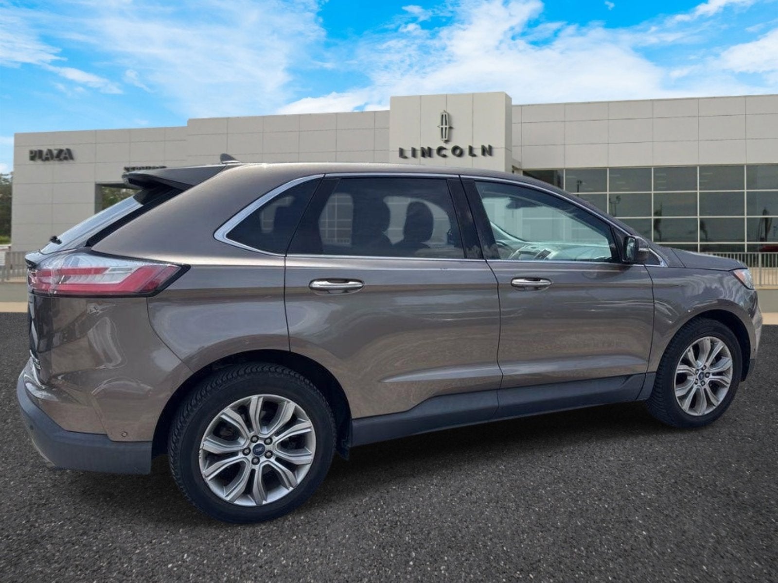 2019 Ford Edge Titanium