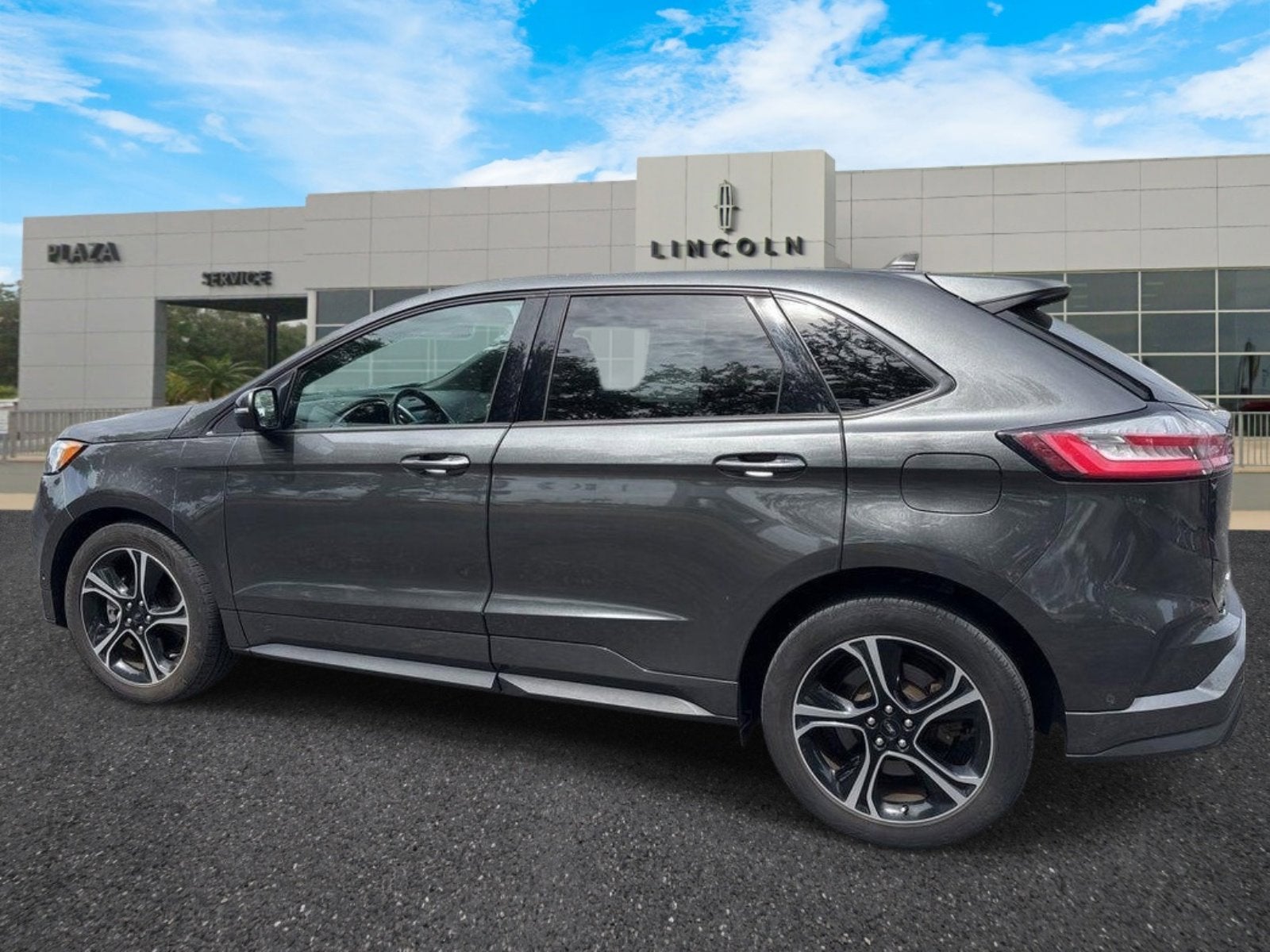 2020 Ford Edge ST