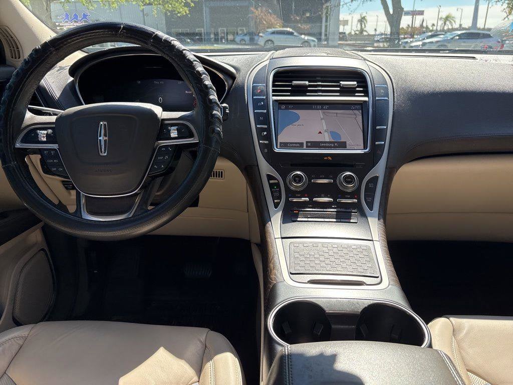 2019 Lincoln Nautilus Select