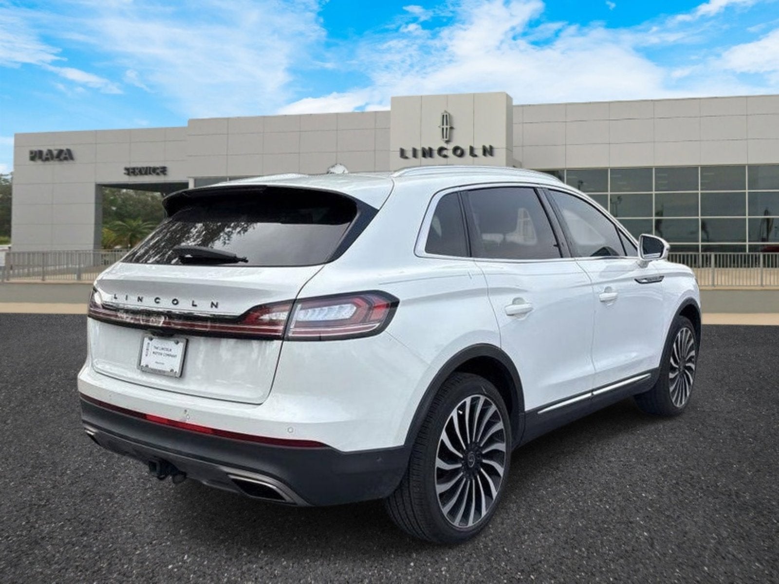 2023 Lincoln Nautilus Black Label