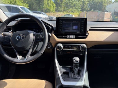 2022 Toyota RAV4 XLE Premium