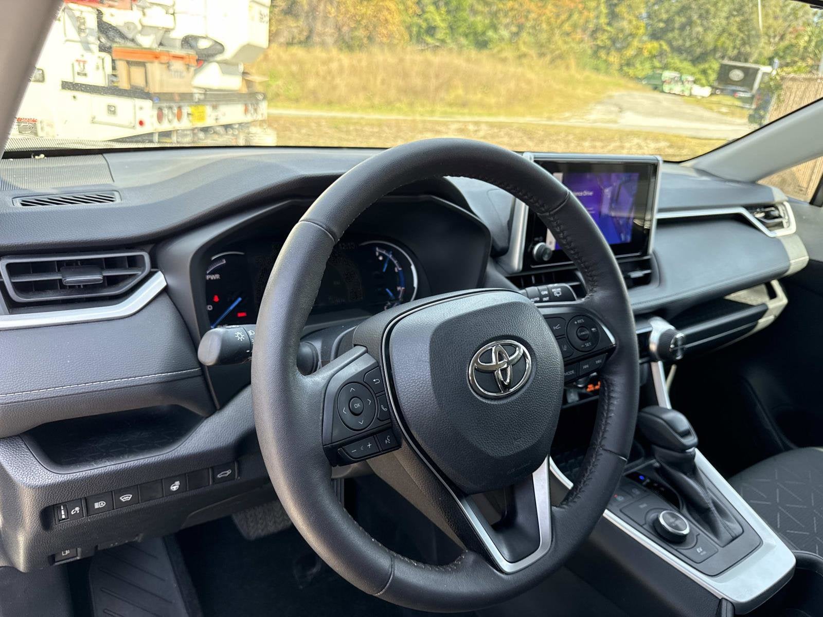 2023 Toyota RAV4 Hybrid XLE