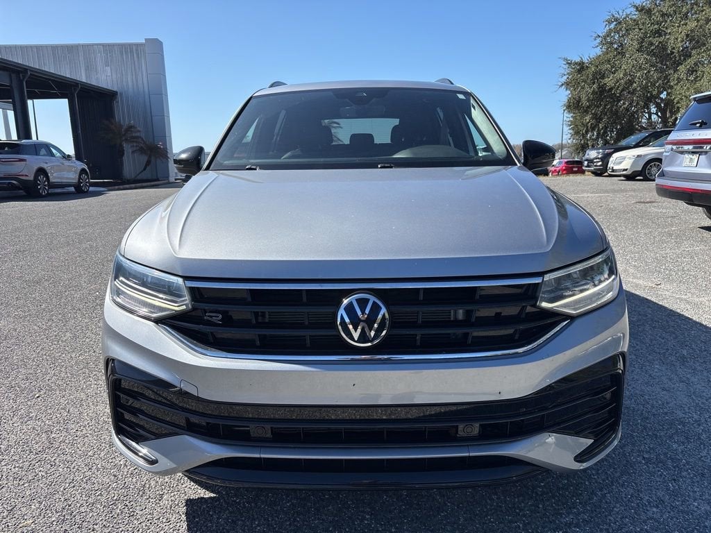 2022 Volkswagen Tiguan SE R-Line Black