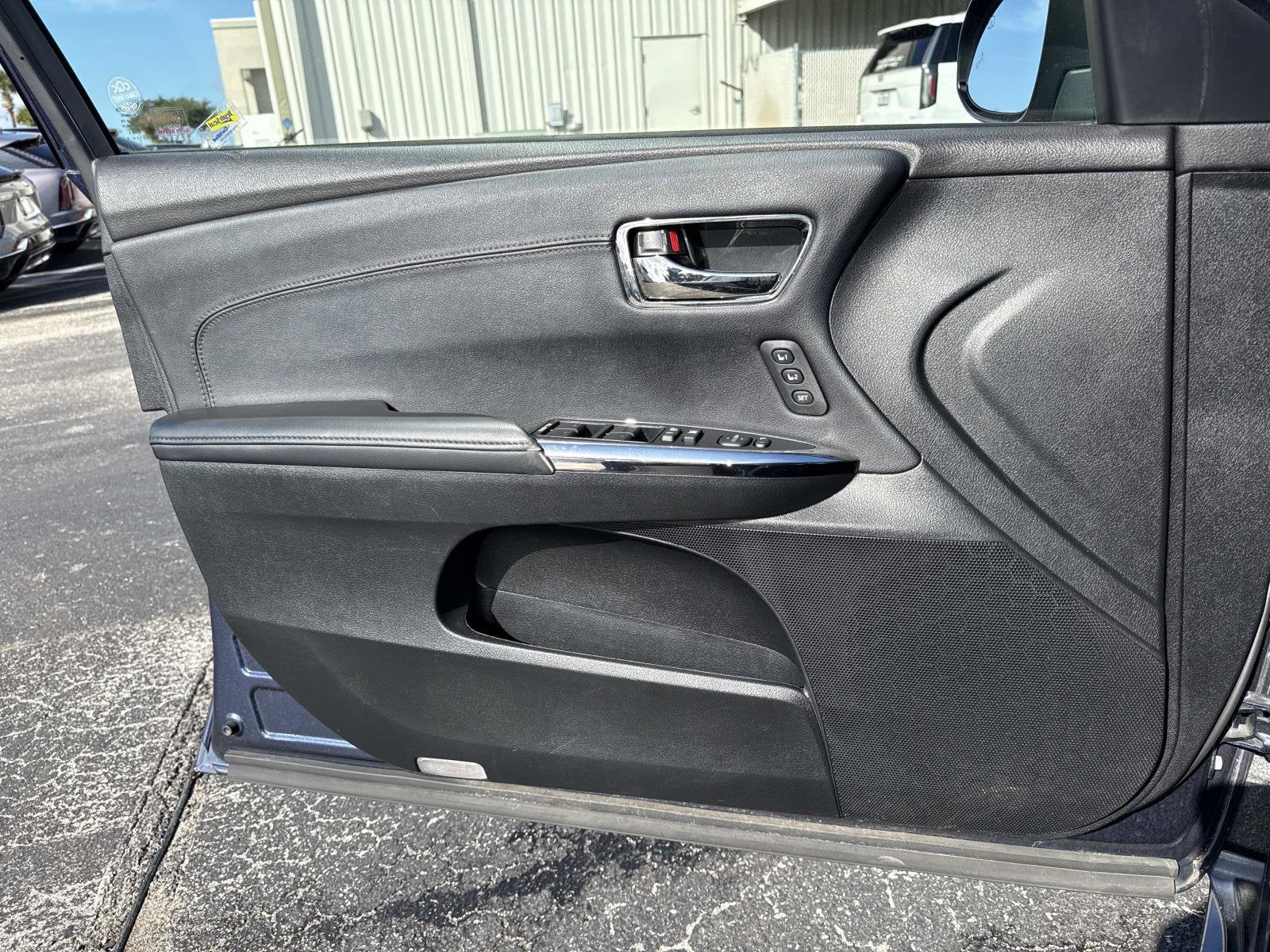 2016 Toyota Avalon Base