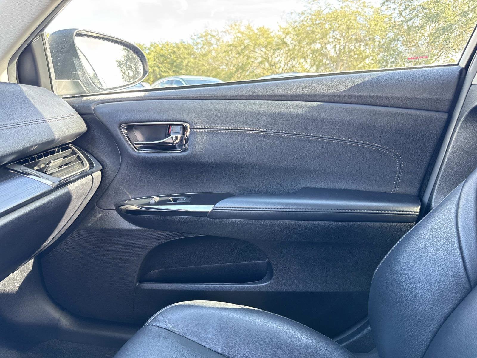 2016 Toyota Avalon Base