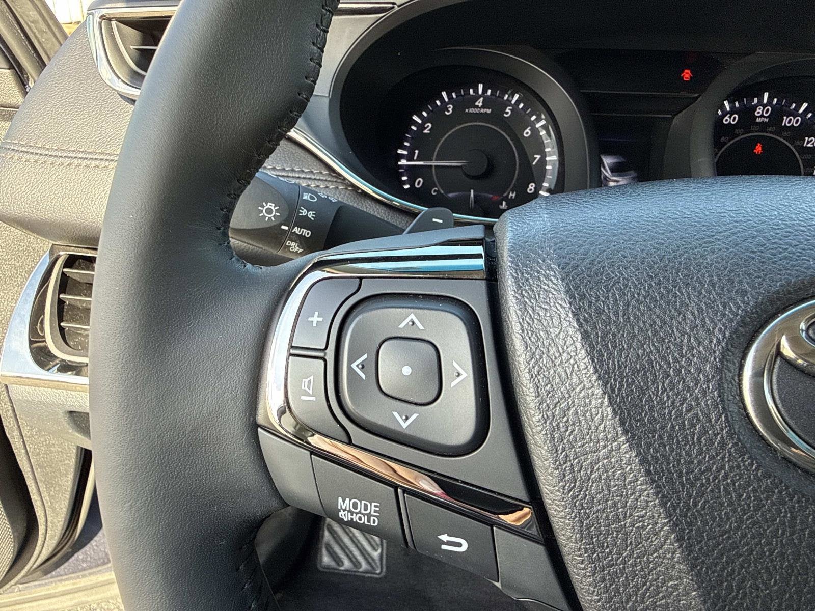 2016 Toyota Avalon Base