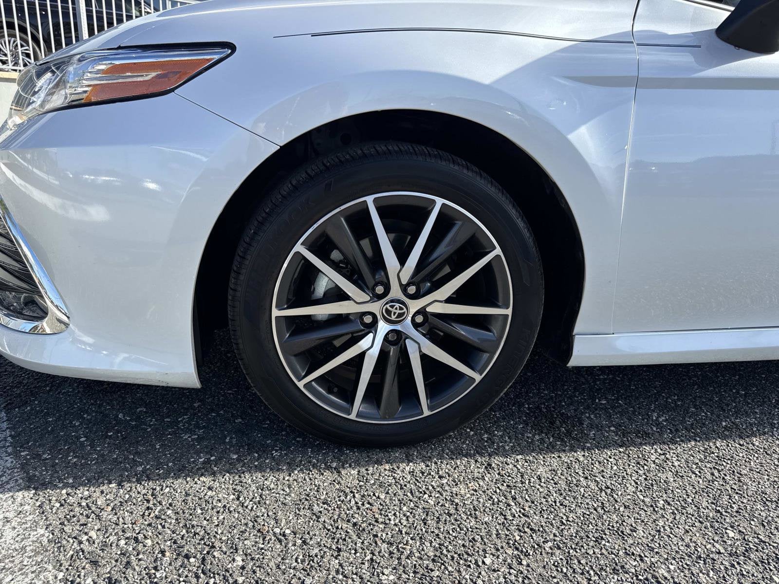 2022 Toyota Camry Hybrid XLE