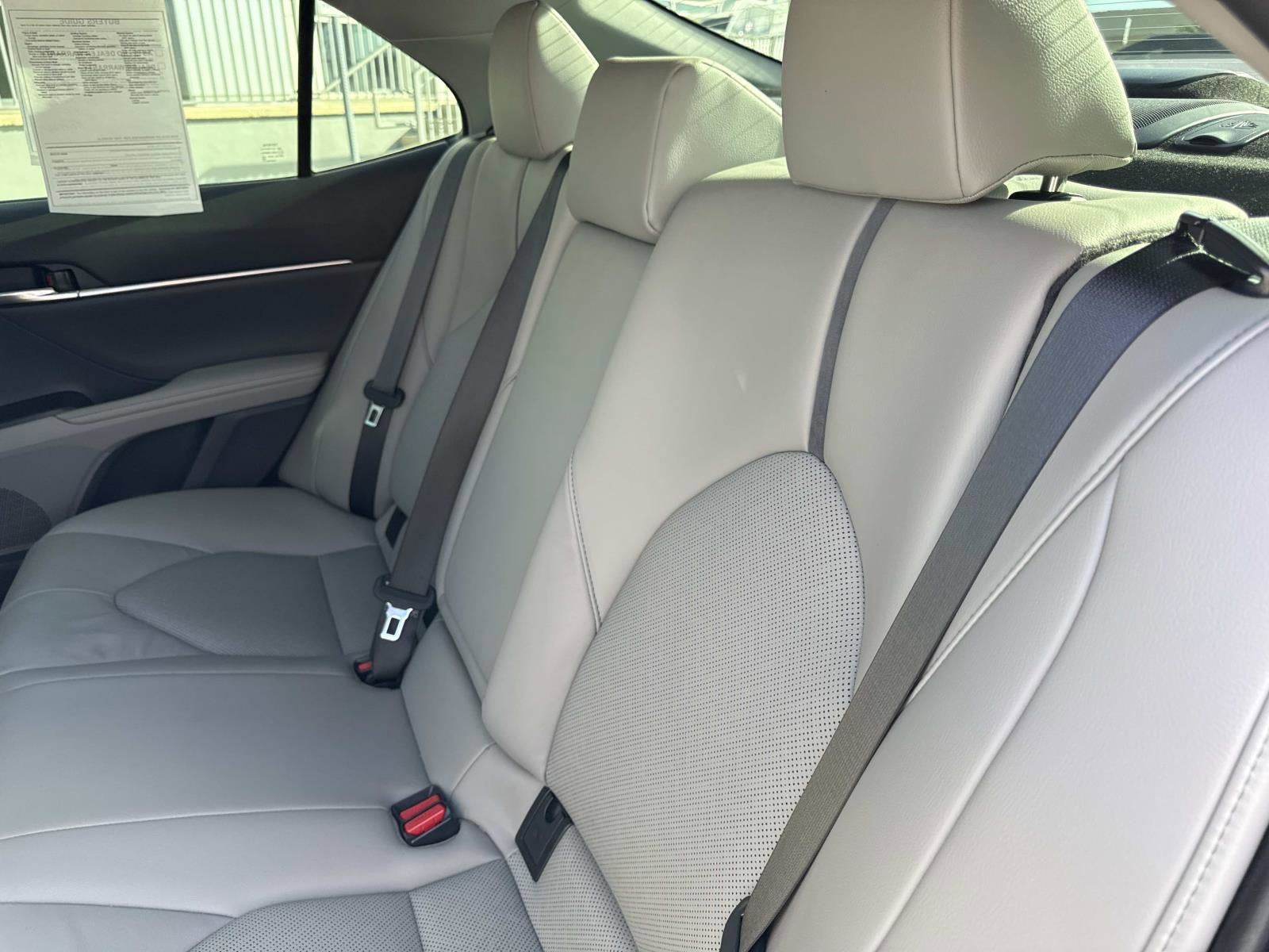 2022 Toyota Camry Hybrid XLE