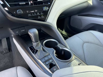 2022 Toyota Camry Hybrid XLE