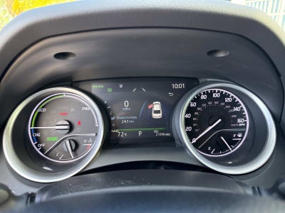 2022 Toyota Camry Hybrid XLE