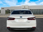 2022 Toyota Camry Hybrid XLE