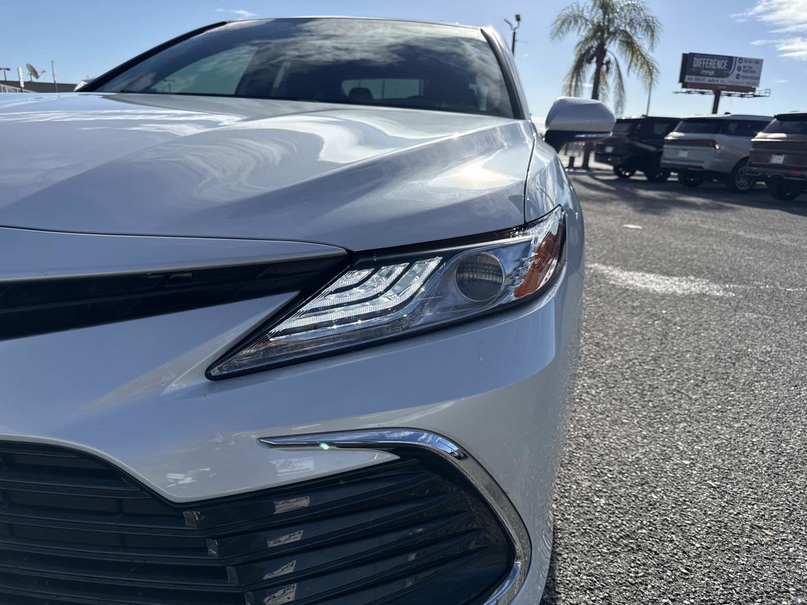 2022 Toyota Camry Hybrid XLE