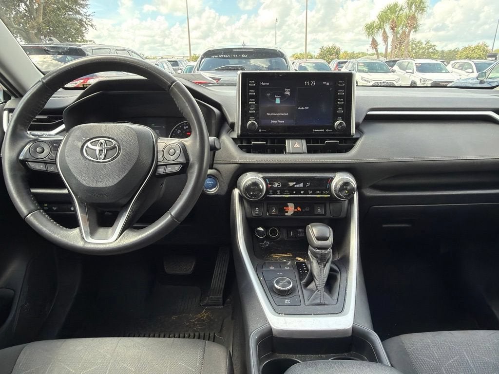 2020 Toyota RAV4 Hybrid XLE