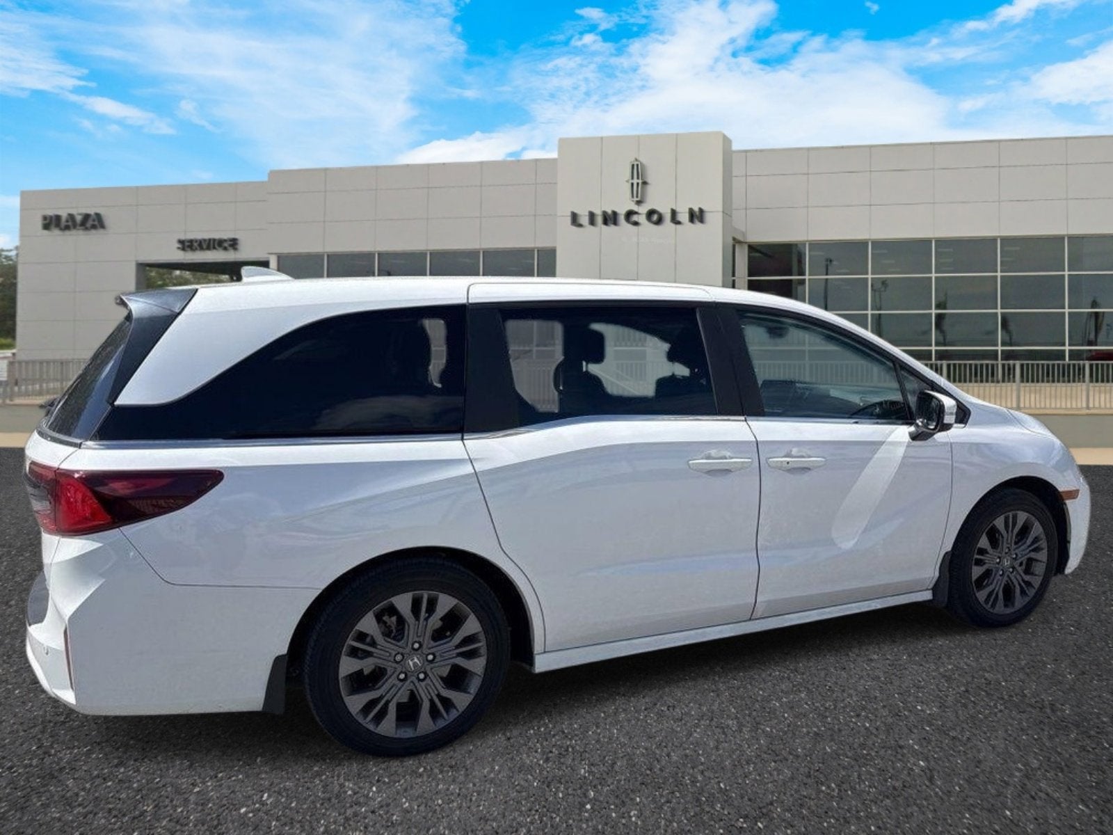 2025 Honda Odyssey Touring