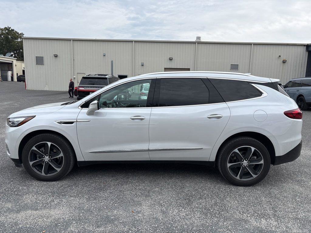 2021 Buick Enclave Essence